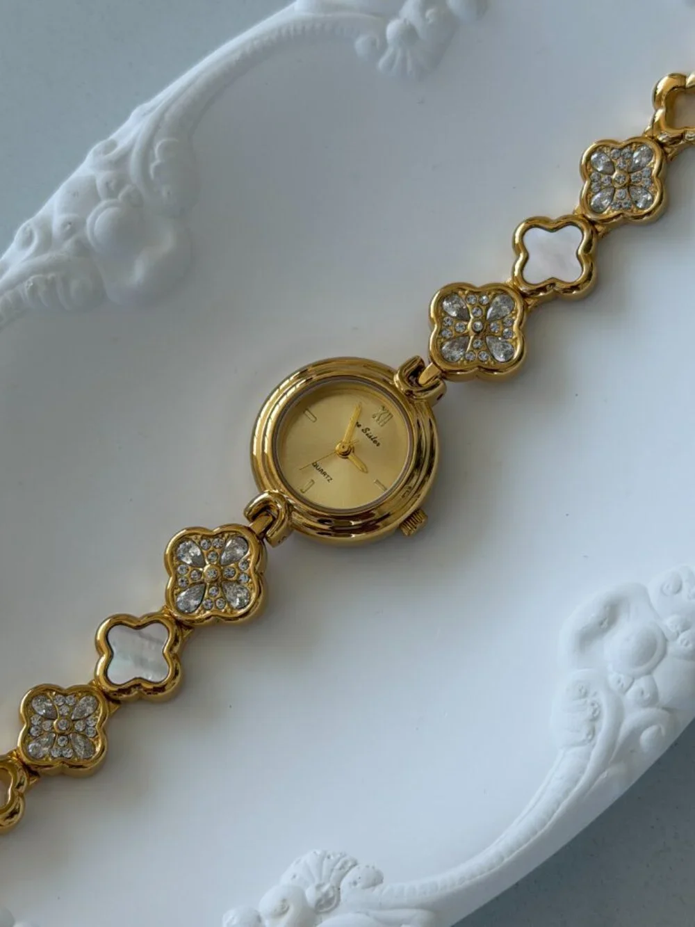 SKU0597Retro Gold White Women Minimalist Watch Bracelet Stainless steel+gift bag